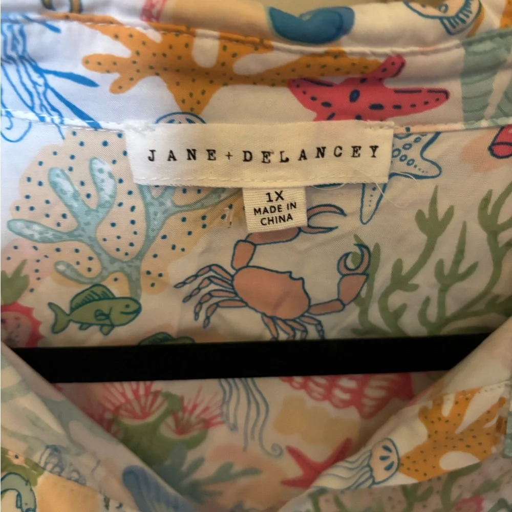 Jane and Delancey Multicolor Sea Life Button-Up Blouse - Picture 4 of 5